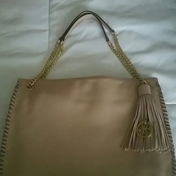 Michael Kors Leather Hobo and Chain. Brand new - Picture 6 of 6